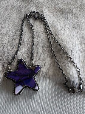 Native American Lavender Dhalia Star Necklace